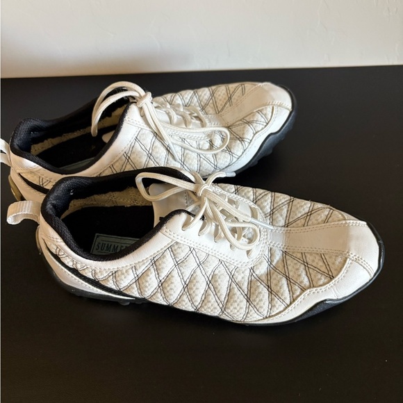 NWT FOOTJOY Women's SuperLites Lopro Spikeless Golf Shoes - Picture 2 of 10